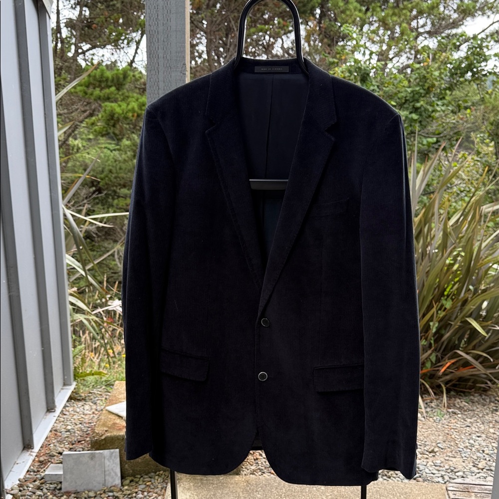 Boss Dark blue corduroy suit